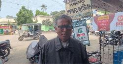 সংবাদপত্রের ফেরিওয়ালা, কোনো ঋতুতেই দমে না যাওয়া এক সংগ্রামী