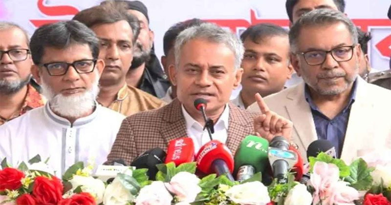 বক্তব্য রাখছেন শেখ রবিউল আলম। পুরনো ছবি