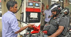 আজ থেকে বাড়ছে জ্বালানি তেলের সরবরাহ, কমবে সংকট