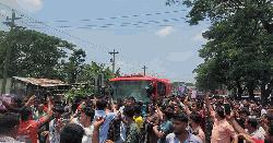 কুমিল্লায় প্রধানমন্ত্রী তারেক রহমান, পথে পথে জনতার ঢল