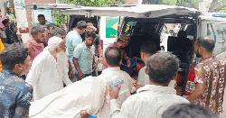 ব্রাহ্মণবাড়িয়ায় পিকআপের ধাক্কায় মা-ছেলেসহ নিহত ৩