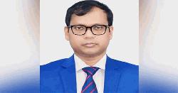 শাহজালাল মাজারে ৫ লাখ টাকা দিয়ে গেলেন সাবেক ডিসি সারোয়ার