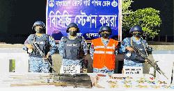 সুন্দরবনে বন্দুকযুদ্ধ, নিহত ১: বিপুল অস্ত্র-গোলাবারুদ উদ্ধার 