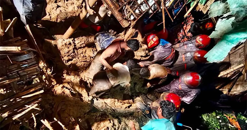 কক্সবাজারে পাহাড় ধসে ৮ রোহিঙ্গাসহ ৯ জনের মৃত্যু