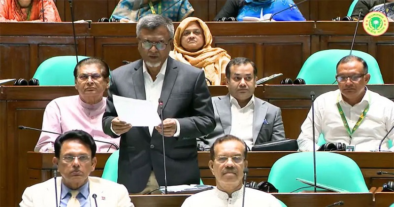 প্রশাসনে ফ্যাসিবাদীদের চিহ্নিত করে ব্যবস্থা নেওয়া হচ্ছে
