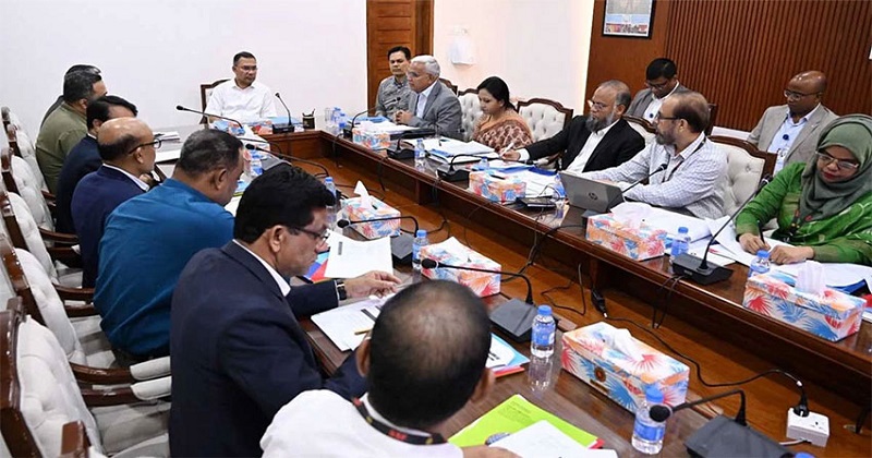 ধাপে ধাপে 'ফ্যামিলি কার্ড' বিস্তারে প্রধানমন্ত্রীর নির্দেশ