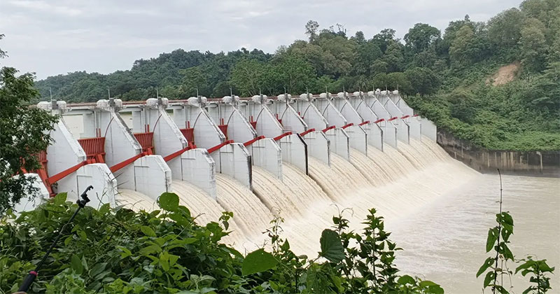 পাঁচ দিন পর বন্ধ করে দেওয়া হলো কাপ্তাই বাঁধের ১৬ জলকপাট