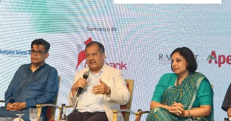 হোটেল ইন্টারকন্টিনেন্টালে বেঙ্গল ডেলটা কনফারেন্সের একটি প্যানেল আলোচনায় কথা বলেন তথ্যমন্ত্রী জহির উদ্দিন স্বপন