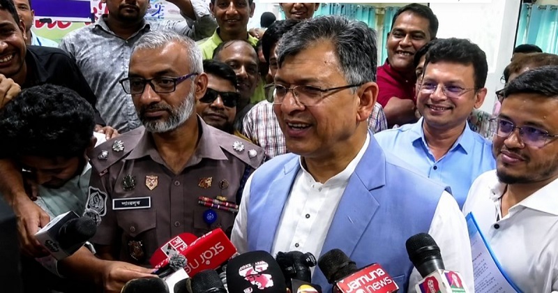 কিসের হাসিনা! মাঝেমধ্যে শুধু আওয়াজ-টাওয়াজ শোনা যায়