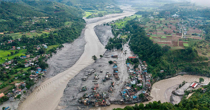 নেপালে নিহত বেড়ে প্রায় ৬০০, নিখোঁজ প্রায় ২ হাজার