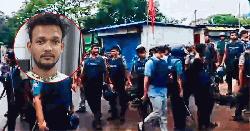 পুলিশের অভিযানে হামলা, গোপন সুড়ঙ্গ দিয়ে পালাল ‘শীর্ষ সন্ত্রাসী’ বগা