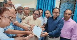 মনোনয়ন দাখিল করলেন বিএনপির মির্জা ফয়সল