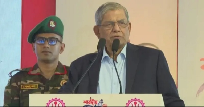 দুর্গোৎসব ও বিজয়া দশমী উপলক্ষে ঢাকার রমনা কালীমন্দির পরিদর্শনকালে বক্তব্য দেন রাষ্ট্রপতি মির্জা ফখরুল ইসলাম আলমগীর