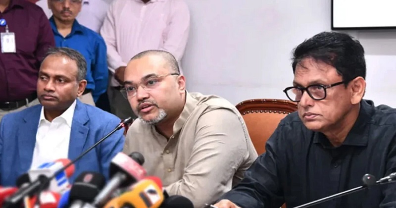 শিক্ষা মন্ত্রণালয়ের আয়োজিত অনুষ্ঠানে কথা বলছেন প্রধানমন্ত্রীর উপদেষ্টা মাহদী আমিন।